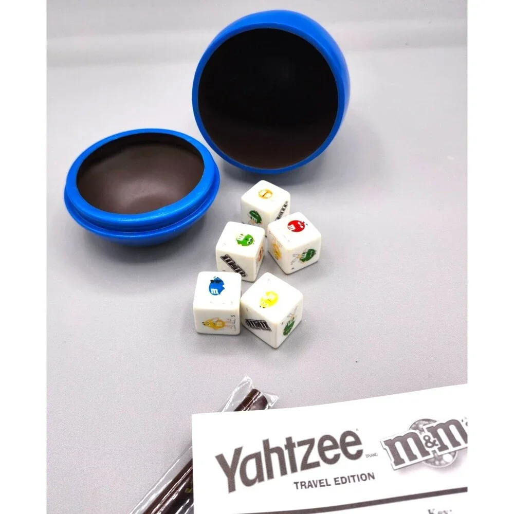 2008 Hasbro Mars Blue M&M Yahtzee Travel Edition Dice Game